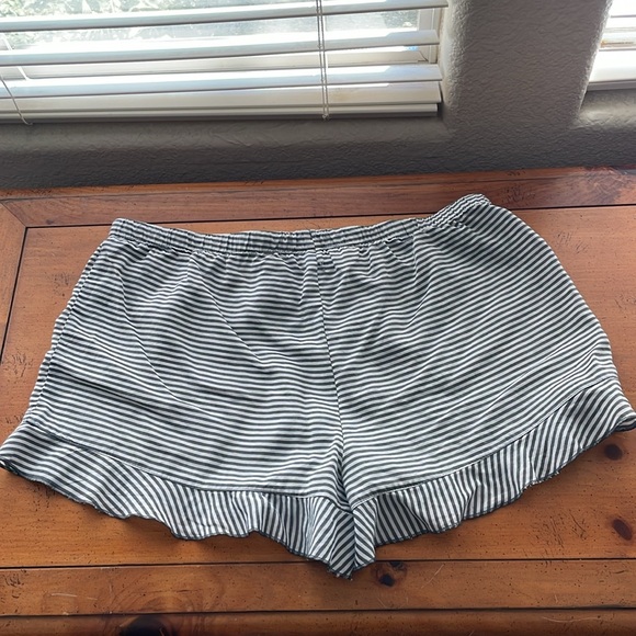 Gillian & O’Malley 2-Piece Sleepwear Gray/White - Picture 11 of 12